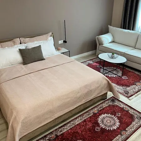 Smart , Lovely In Apartment