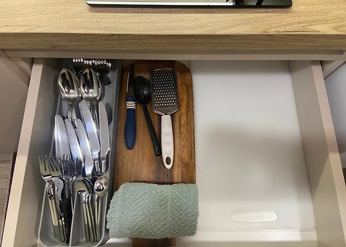 Smart , Lovely In Apartment Tirana